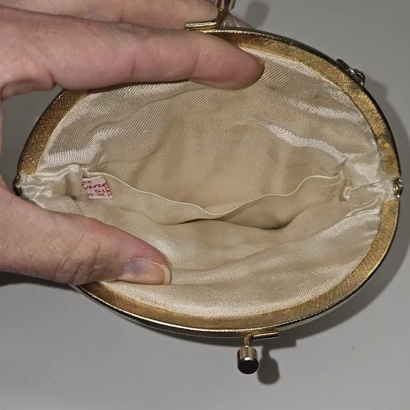 {Mr. Ernest Simon} Vintage Elegant White Beaded Women's Bag - Picture 9 of 12